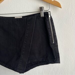 Urban Outfitters Silence + Noise Black Women's Micro Mini Skort with Zipper